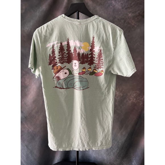 Peanuts Snoopy Camping Graphic T-Shirt Men's M Crew Neck Short Sleeve - Picture 1 of 5